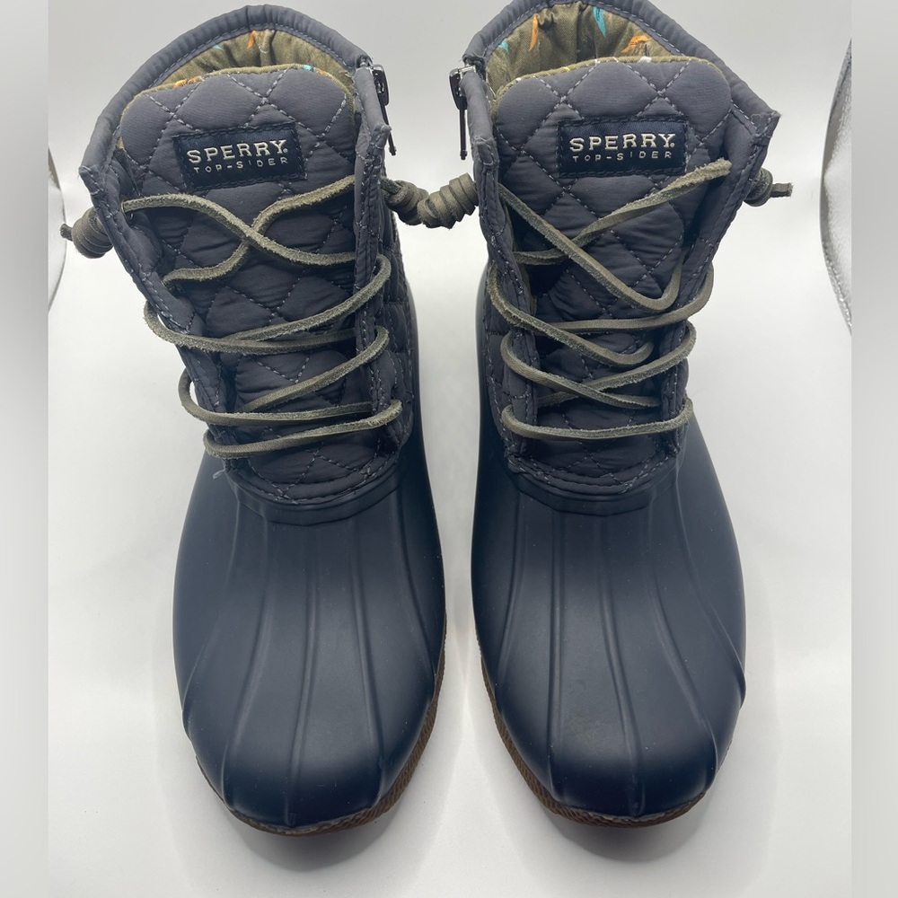 Sperry Top-Sider Navy/Gray Quilted Duck Boots size Women’s 6